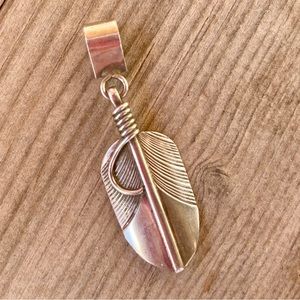 Feather pendant. Sterling silver. Native American.